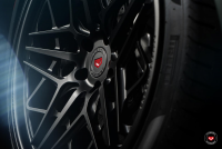 ���� ������� Vossen: Audi R8 �� ������ Vossen ML-R3