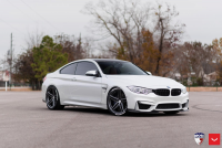 ���� ������� Vossen: BMW M4 �� ������ Vossen VFS-5