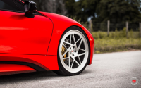 ���� ������� Vossen: BMW i8 �� ������ Vossen LC-109T