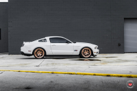   Vossen: Ford Mustang   Vossen LC-104T