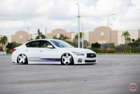 ���� ������� Vossen: Infiniti Q50 �� ������ Vossen VPS-318