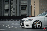 ���� ������� Vossen: Lexus LS �� ������ Vossen CG-201