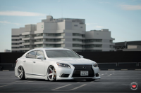 Фото галерея Vossen: Lexus LS на дисках Vossen CG-201