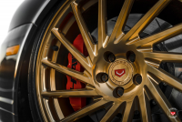 ���� ������� Vossen: VW Golf �� ������ Vossen VPS-305T