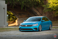 ���� ������� Vossen: Volkswagen Passat �� ������ Vossen LC-106T