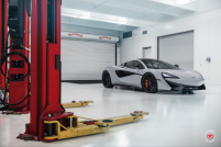 ���� ������� Vossen: McLaren 570S �� ������ Vossen HC-2